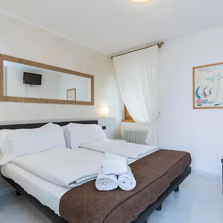 Casa Benamati By Kelly 3* Malcesine