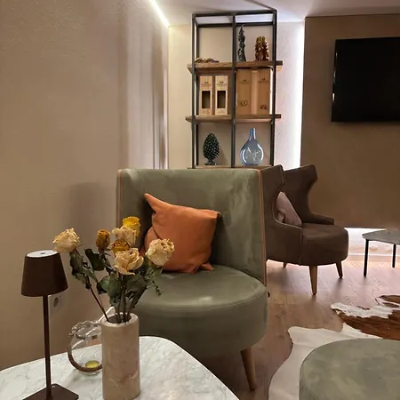 Gasthof Casa Benamati By Kelly Malcesine