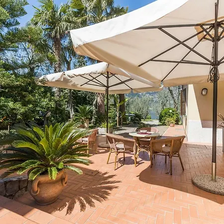 Casa Benamati By Kelly Vendégház Malcesine