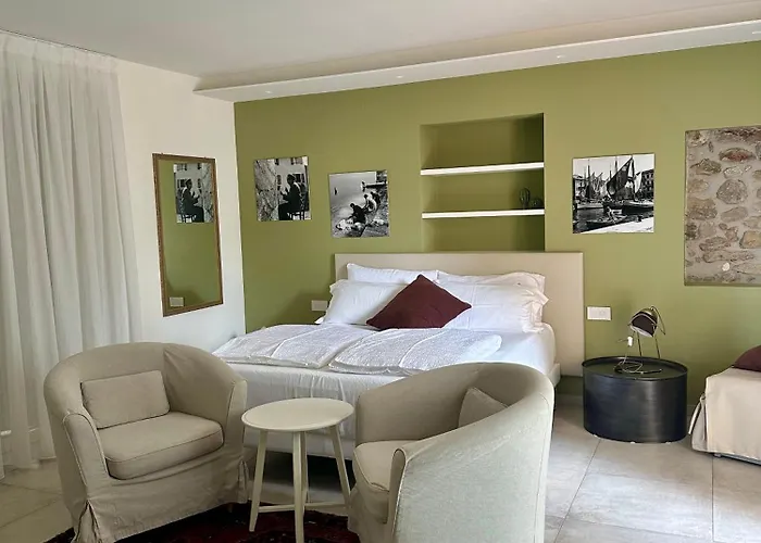 Casa Benamati By Kelly Pensión Malcesine