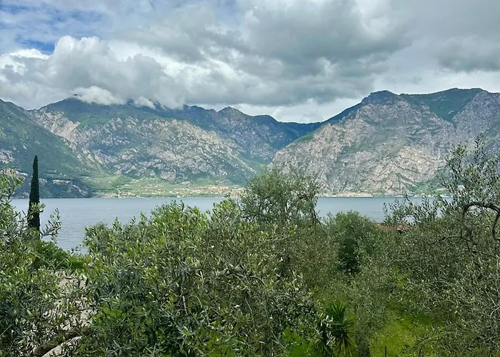 Casa Benamati By Kelly Pensión Malcesine