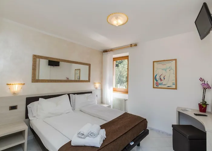 Casa Benamati By Kelly 3* Malcesine