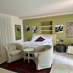 Casa Benamati By Kelly Gasthof Malcesine