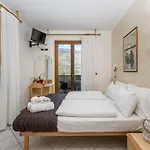 Gasthof Casa Benamati By Kelly Malcesine
