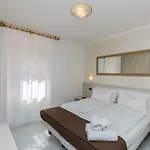 Casa Benamati By Kelly 4* Malcesine