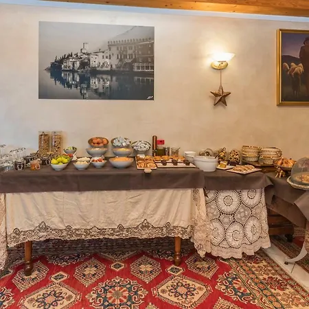 Casa Benamati By Kelly Penzion